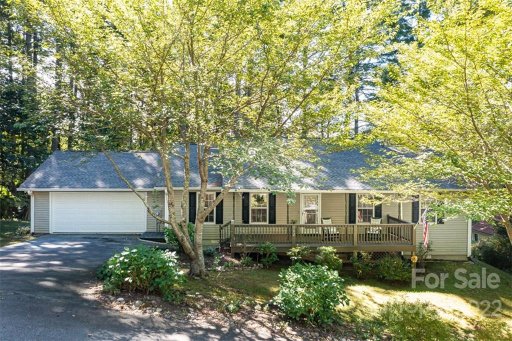 102 Lone Eagle Lane