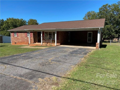 427 Nixon Road 38