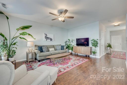 13623 Singleleaf Lane