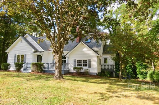309 Hawthorne Drive