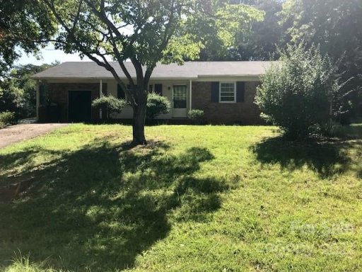 1303 Rolling Lane