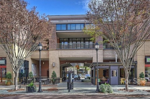 720 Governor Morrison Street 219