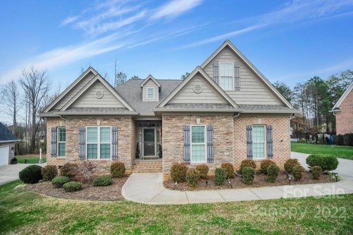 304 Wintergreen Court