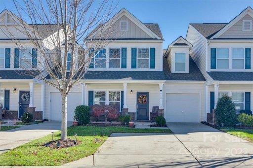 918 Summerlake Drive