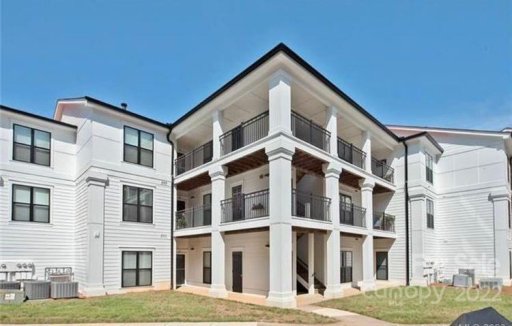 17810 Half Moon Lane