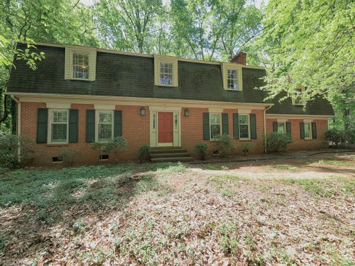 2514 Heritage Circle