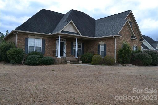 102 Falling Leaf Lane