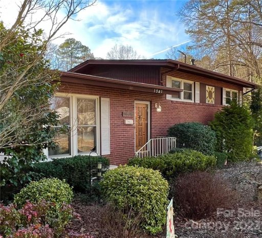 1501 Fairfield Drive