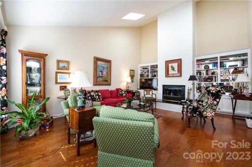 5008 Sunningdale Court