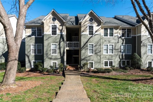 19827 Henderson Road E