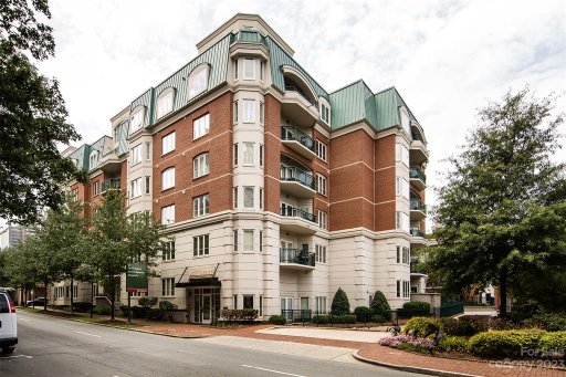 401 Church Street 306