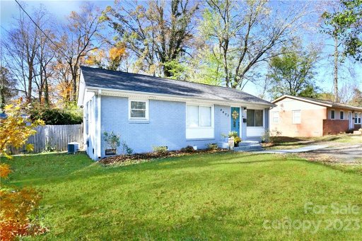 4407 Sharon Amity Road