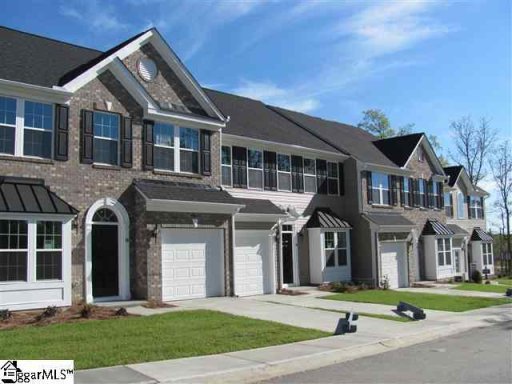 14 Eaglecrest Court