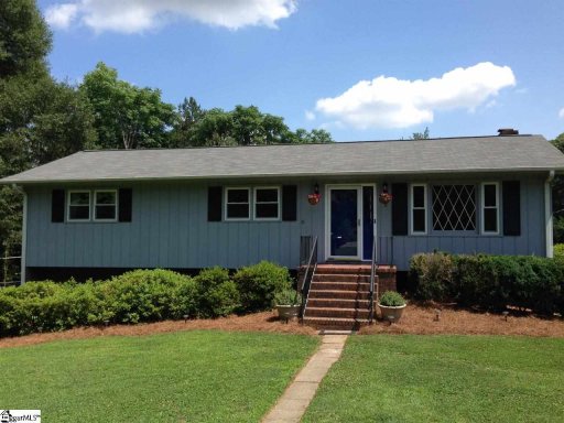 8 Knoll Circle
