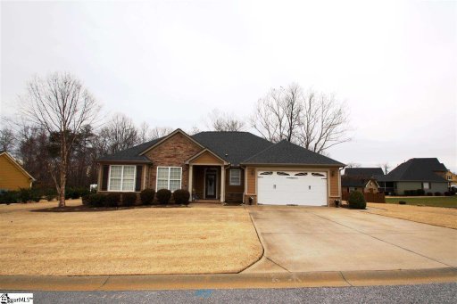 104 Redwater Way