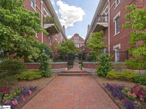 400 E Washington Street #16