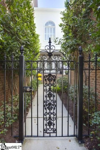 1400 Thornblade Boulevard Unit 10