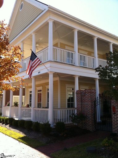 400 Village Walk Lane