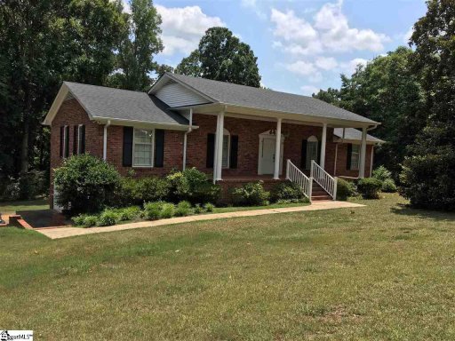 118 Lakewood Circle