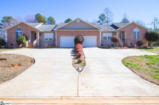 213 & 215 River Oaks Circle