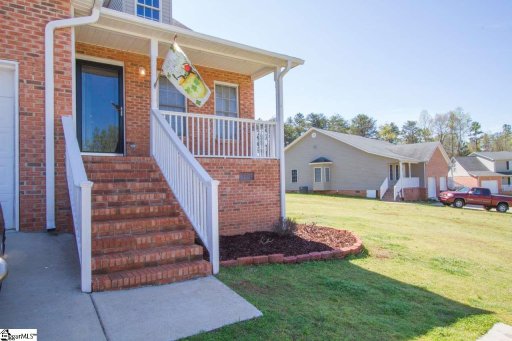 127 River Oaks Circle