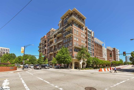 111 E Mcbee Avenue #032