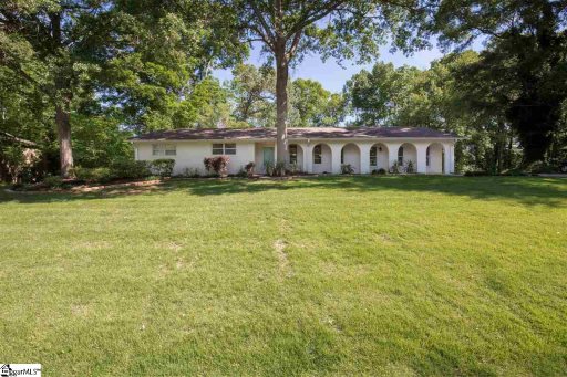 316 Lakewood Circle