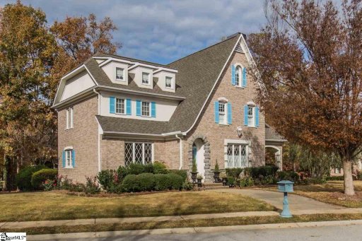 15 Knightsbridge Drive