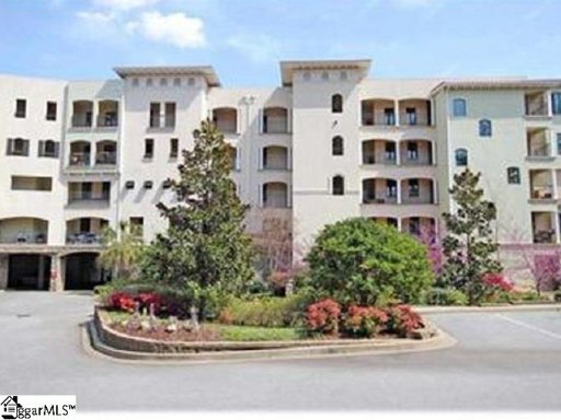 1209 E Washington Street Unit 204