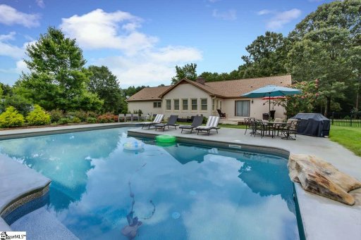 101 Spring Meadow Drive