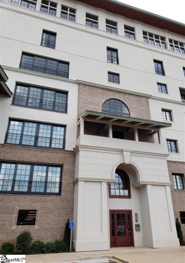 121 Rhett Street Unit 401