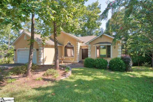 320 S Lakeview Drive