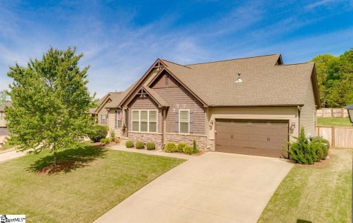 22 Pebblebrook Court