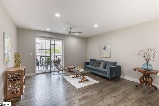 10 E Washington Street Unit 3i