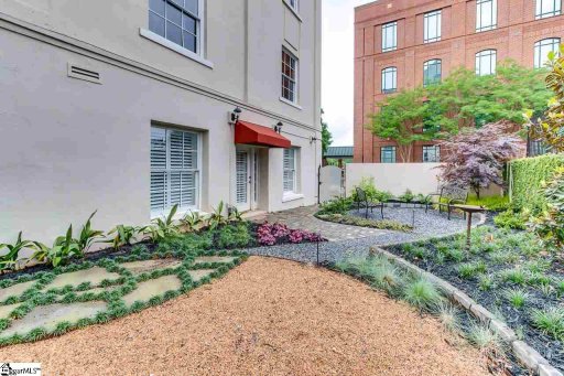 100 W Court Street #1F