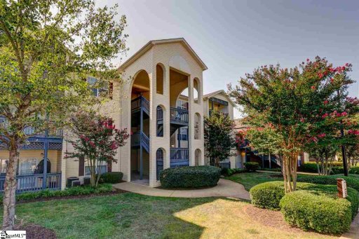 111 Wexford Drive #303