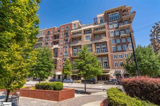 111 E Mcbee Avenue #208