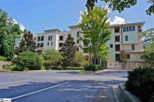 1209 E Washington Street Unit 201