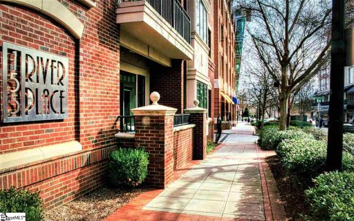 155 Riverplace Unit 204