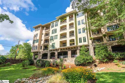 1209 E Washington Street #104