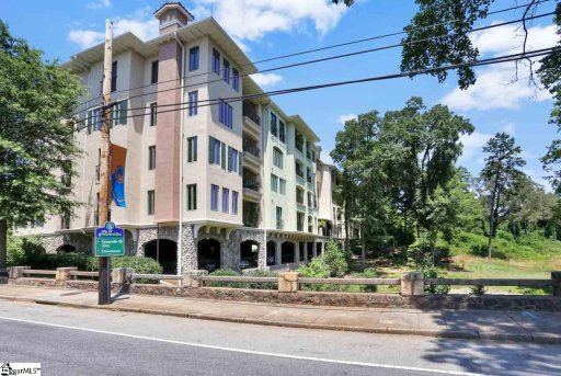 1209 E Washington Street Unit 203