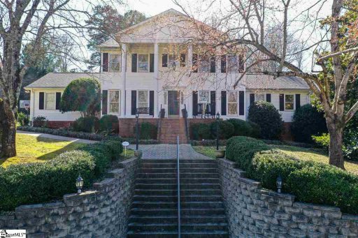 201 E Round Hill Road