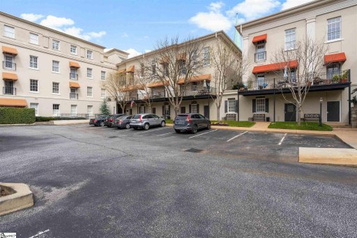 100 W Court Street Unit 2D