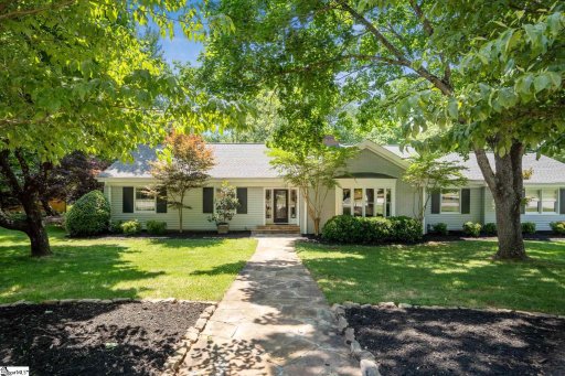 127 Lake Forest Drive