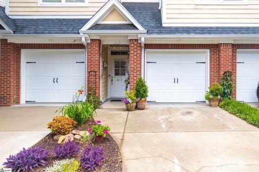 22 Edge Court UNIT B