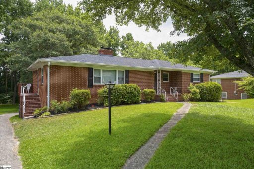 105 Greenbriar Drive