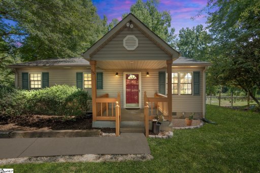 15 Longland Drive