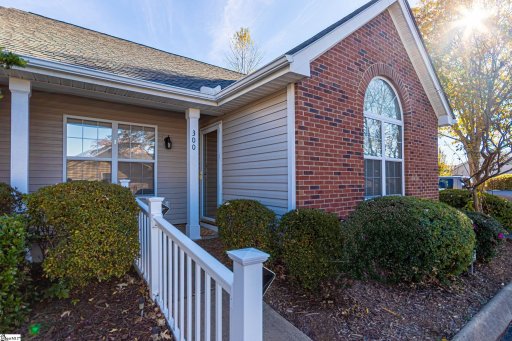 300 Riverside Towne Circle