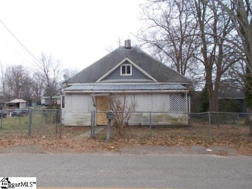 206 Henderson Street