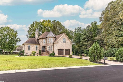 429 Hunting Crest Court